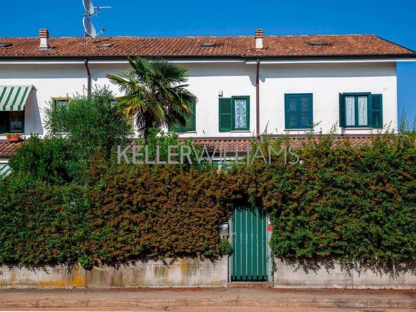 casa indipendente in vendita a Legnano