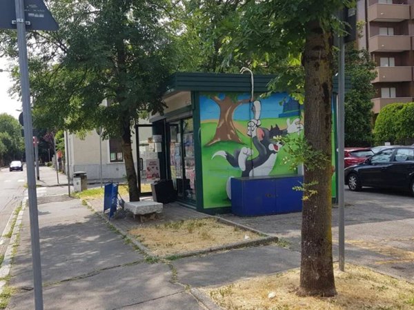 negozio in vendita a Legnano