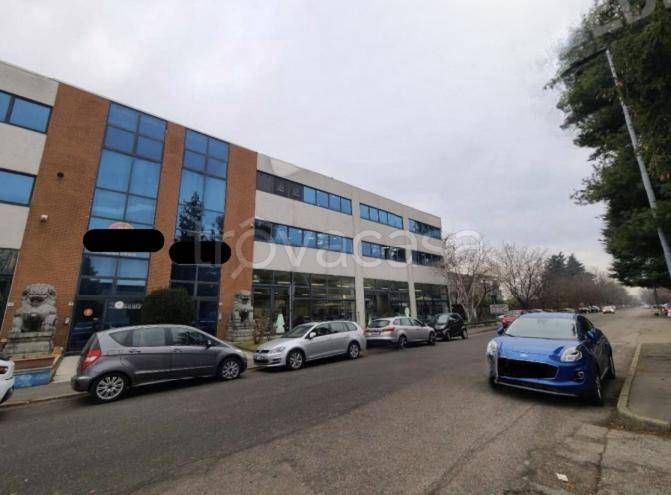 ufficio in vendita a Legnano