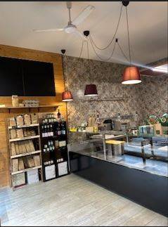 negozio in vendita a Legnano