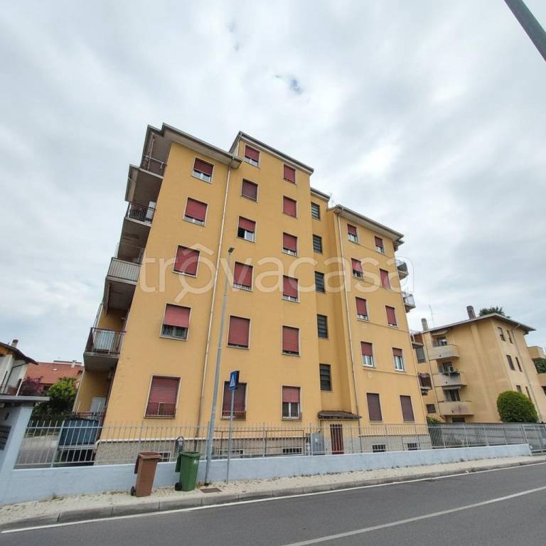 appartamento in vendita a Legnano