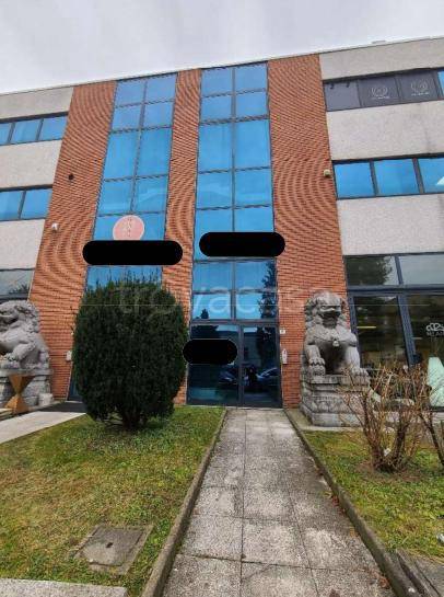 ufficio in vendita a Legnano