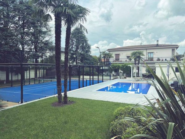 casa indipendente in vendita a Legnano