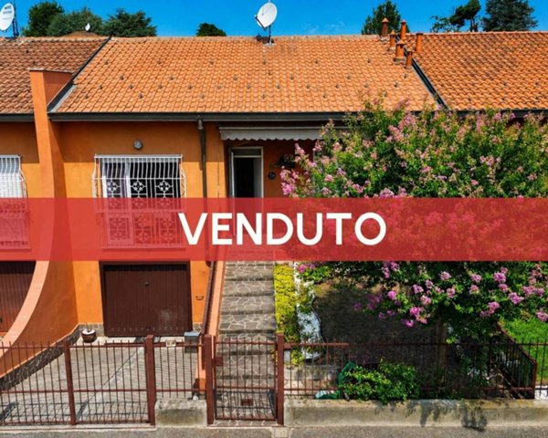 casa indipendente in vendita a Legnano
