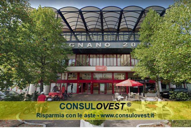 negozio in vendita a Legnano