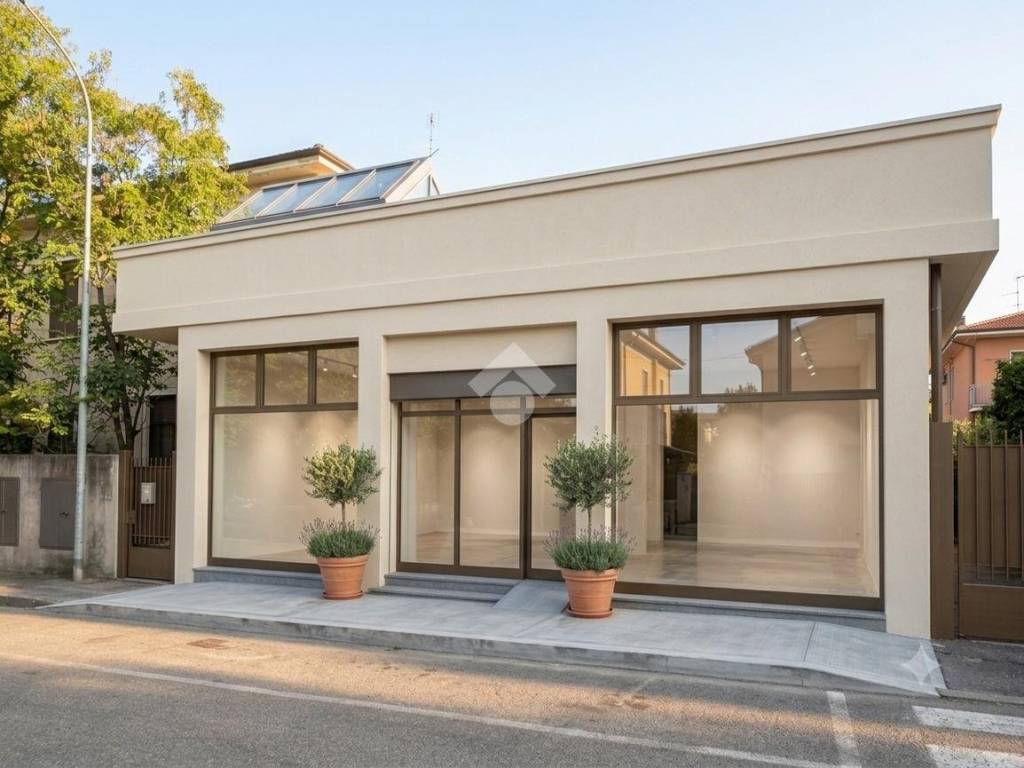 negozio in vendita a Legnano