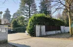 casa indipendente in vendita a Legnano