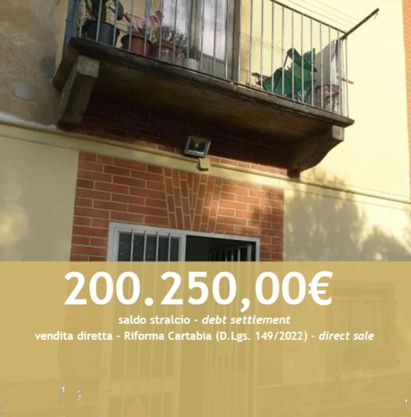 casa indipendente in vendita a Legnano