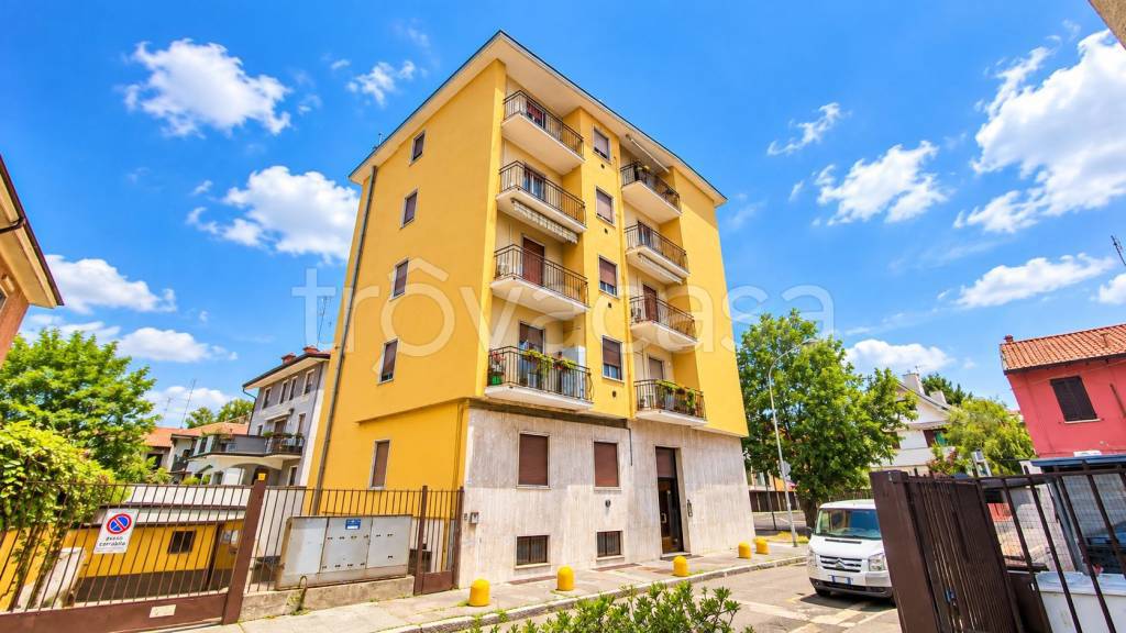 appartamento in vendita a Legnano