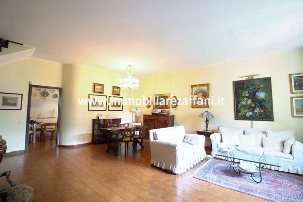 casa indipendente in vendita a Legnano