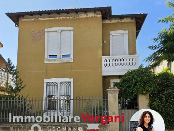 casa indipendente in vendita a Legnano
