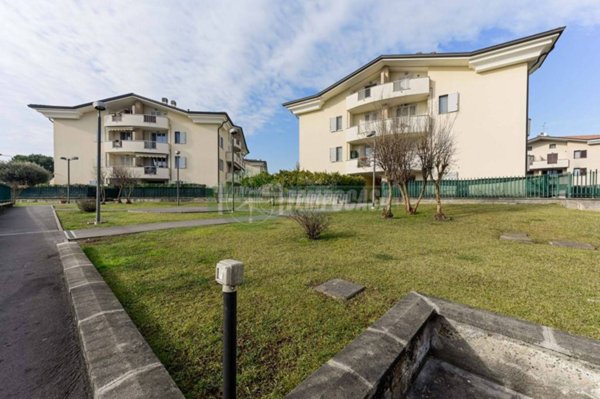 appartamento in vendita a Liscate