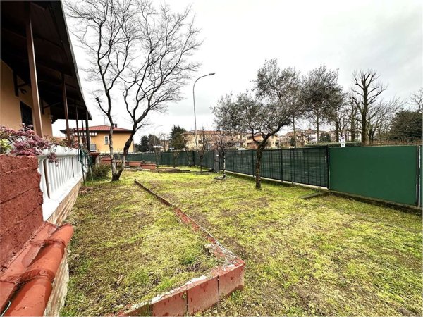 casa indipendente in vendita a Liscate