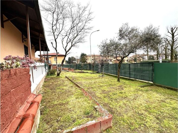casa indipendente in vendita a Liscate