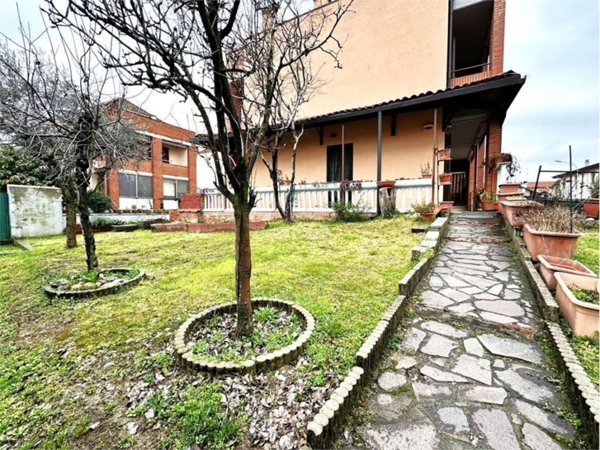 casa indipendente in vendita a Liscate