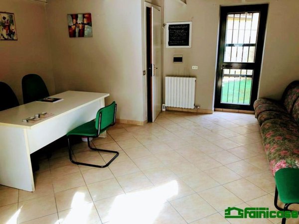 negozio in vendita a Liscate