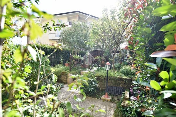 appartamento in vendita a Liscate