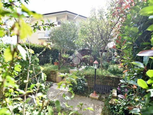 appartamento in vendita a Liscate