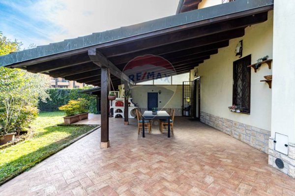 casa indipendente in vendita a Liscate