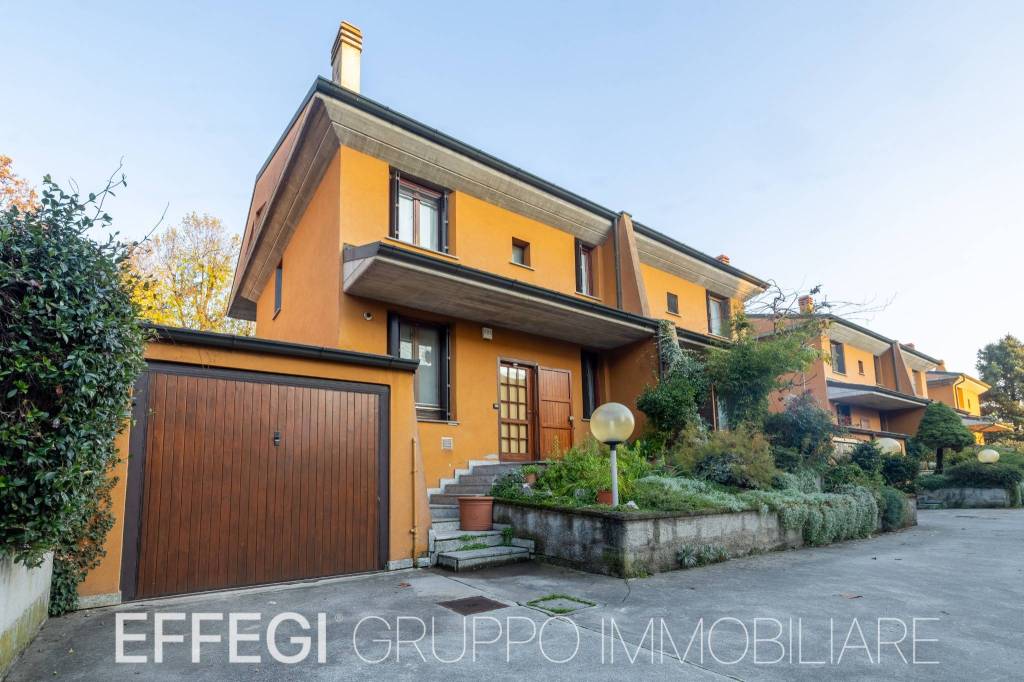 casa indipendente in vendita a Liscate
