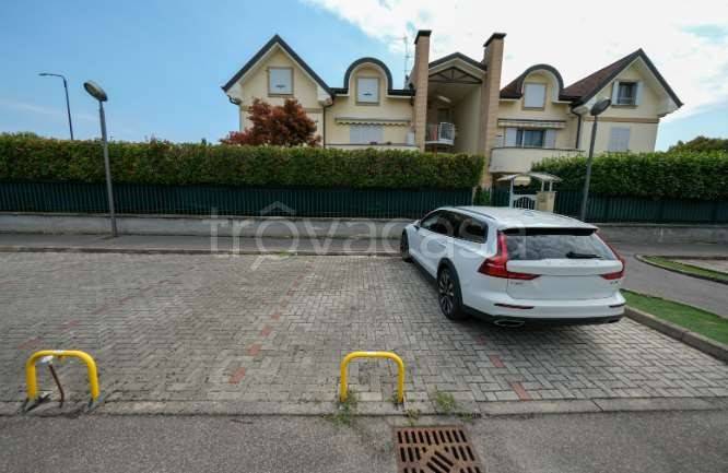 appartamento in vendita a Liscate