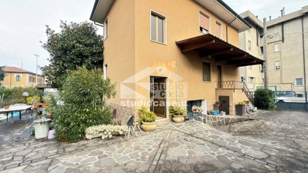 appartamento in vendita a Liscate