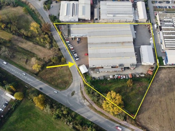 terreno edificabile in vendita a Liscate