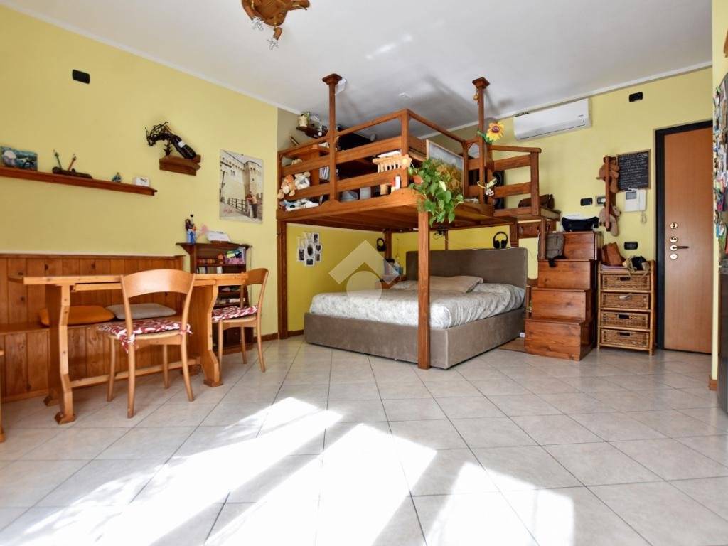 appartamento in vendita a Liscate