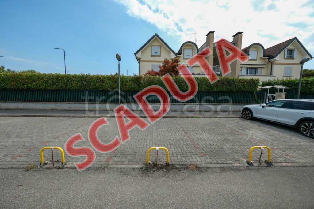 terreno edificabile in vendita a Liscate