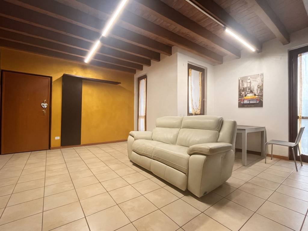 appartamento in vendita a Liscate