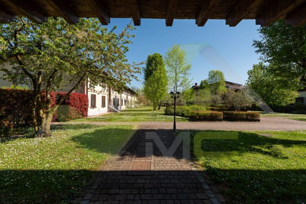 appartamento in vendita a Liscate