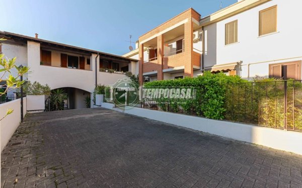 casa indipendente in vendita a Liscate