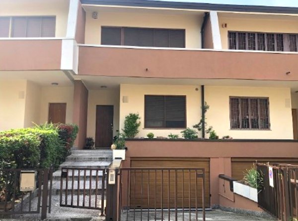 casa indipendente in vendita a Liscate