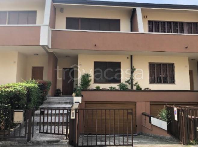 casa indipendente in vendita a Liscate