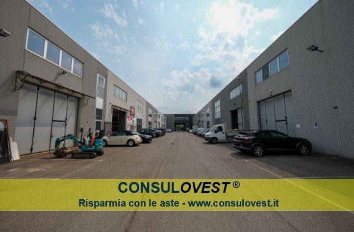 locale commerciale in vendita a Liscate