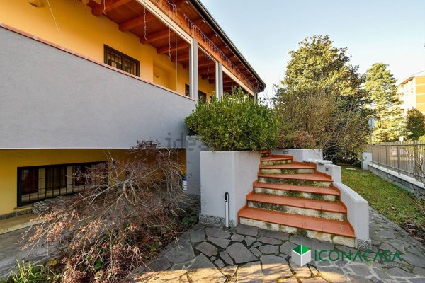 casa indipendente in vendita a Locate di Triulzi