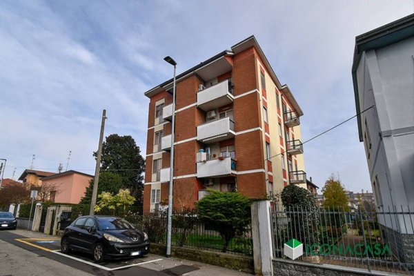 appartamento in vendita a Locate di Triulzi