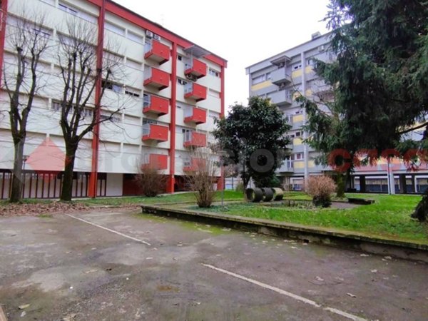 appartamento in vendita a Locate di Triulzi