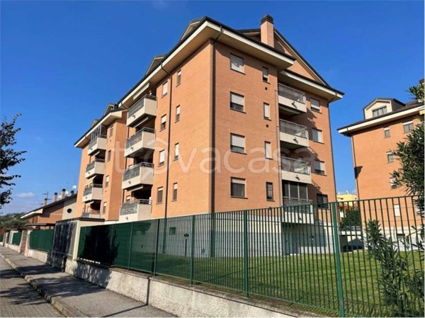 appartamento in vendita a Locate di Triulzi