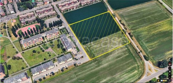 terreno agricolo in vendita a Locate di Triulzi