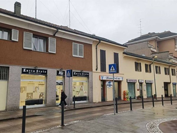 appartamento in vendita a Locate di Triulzi