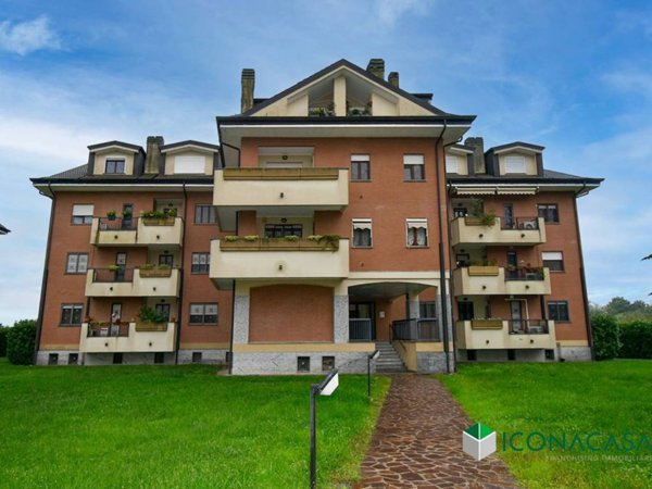 appartamento in vendita a Locate di Triulzi