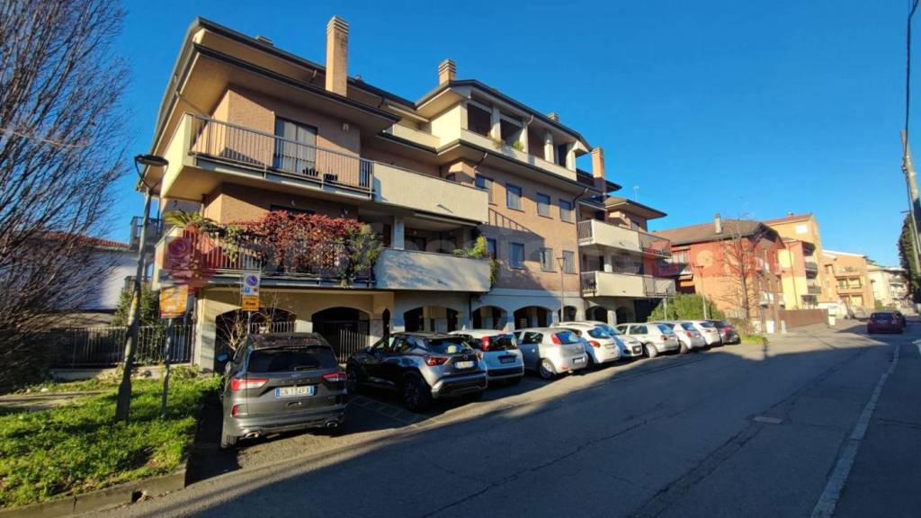 locale di sgombero in vendita a Locate di Triulzi