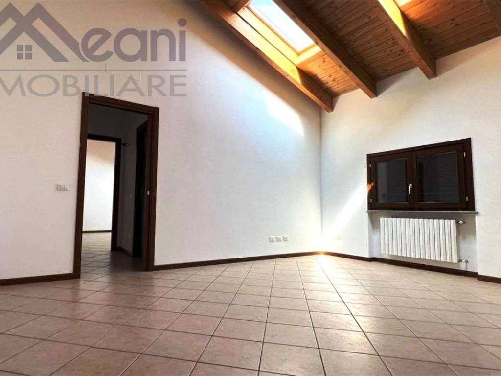 appartamento in vendita a Locate di Triulzi