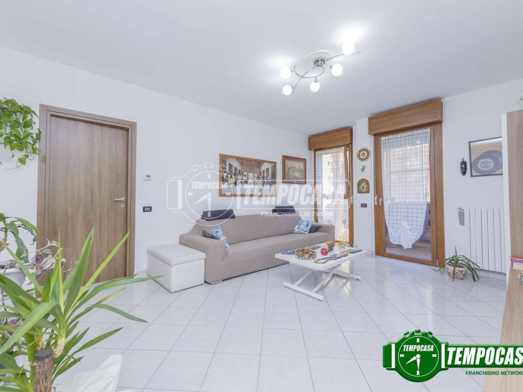 appartamento in vendita a Locate di Triulzi