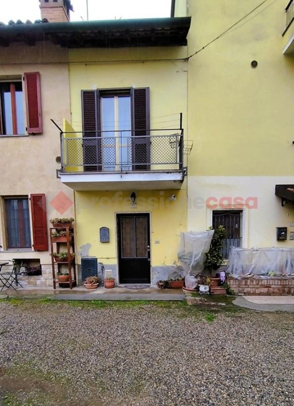 appartamento in vendita a Locate di Triulzi
