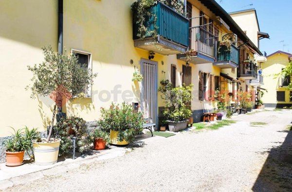 appartamento in vendita a Locate di Triulzi