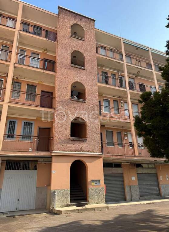 appartamento in vendita a Locate di Triulzi