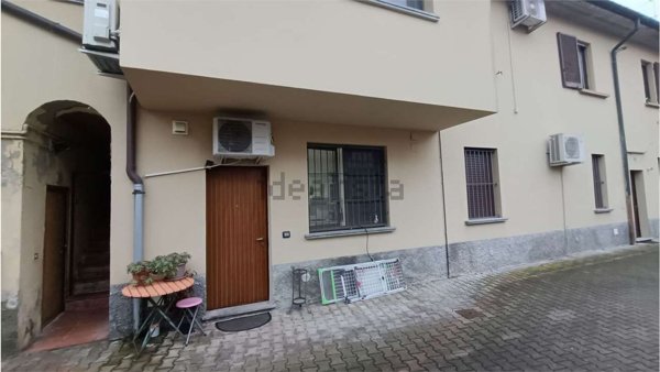 appartamento in vendita a Locate di Triulzi