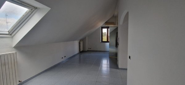 appartamento in vendita a Locate di Triulzi